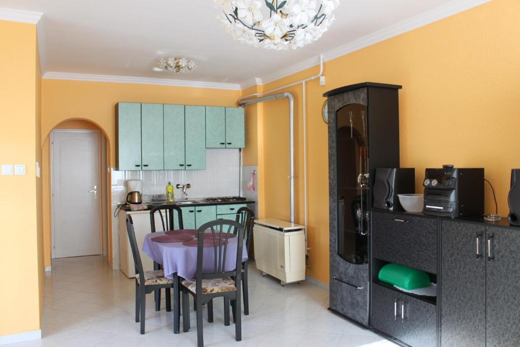 Orwa apartmanok - Cédrus köz Zalakaros Habitación foto