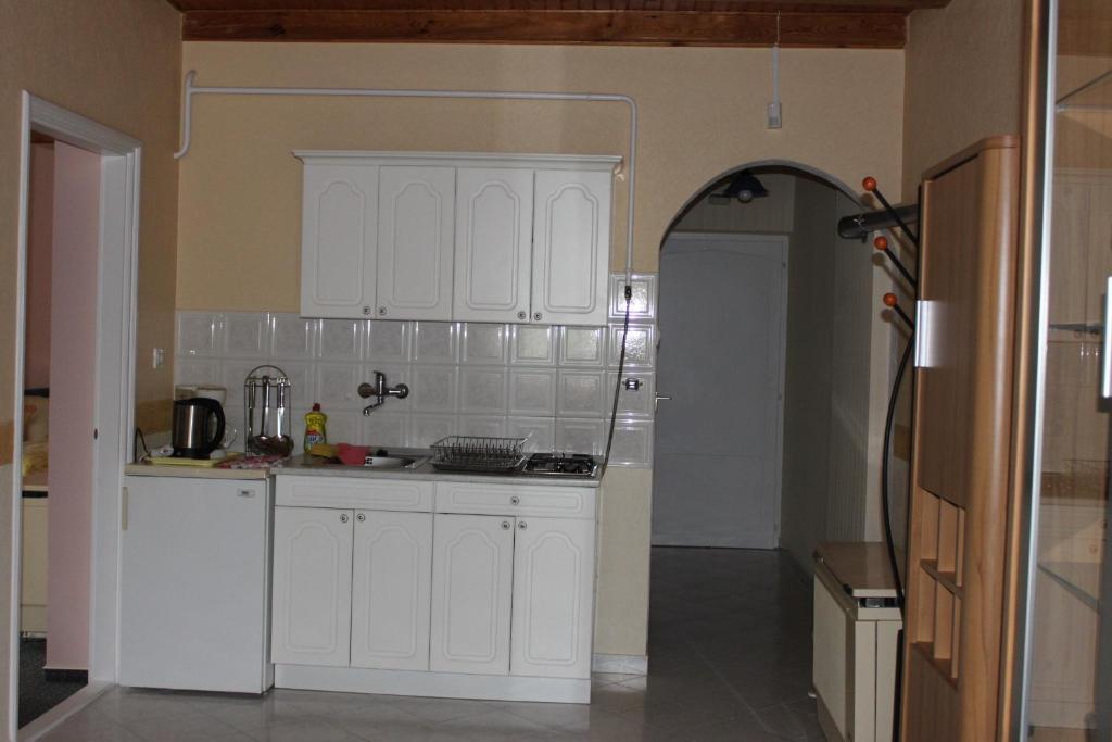 Orwa apartmanok - Cédrus köz Zalakaros Habitación foto